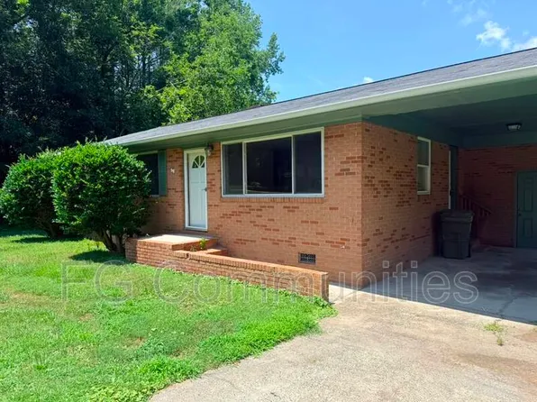 5212 Lewis Rd, Gastonia, NC 28052