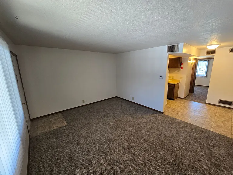 2108 N Cotner Blvd — Photo 11