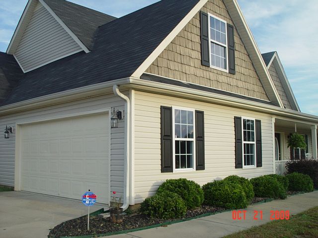 2nd image of 904 Hood Rd