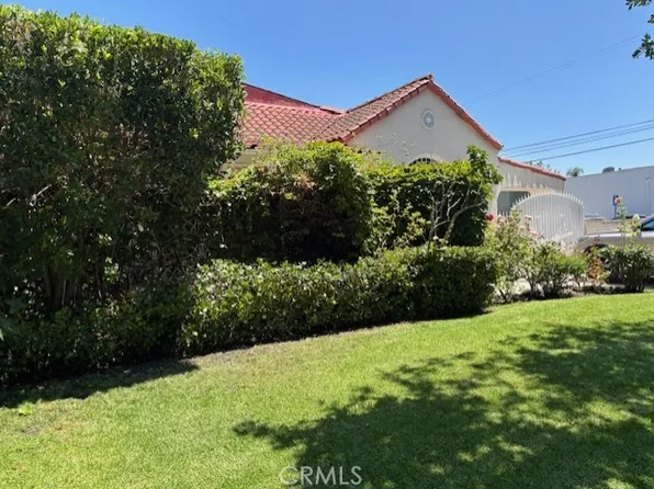 320 N Laurel Ave, Los Angeles, CA 90048