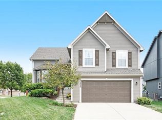 12337 S Quail Ridge Dr, Olathe, KS 66061