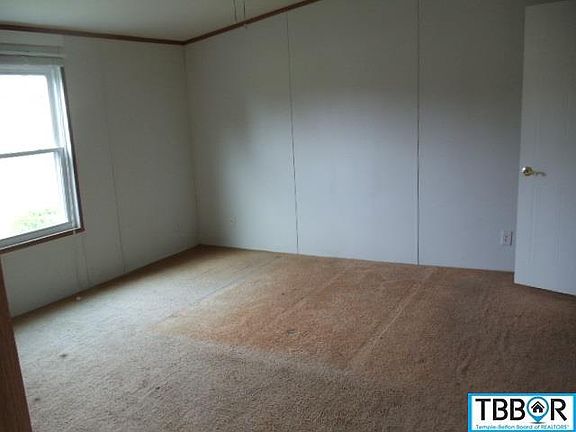 4th image of 206 Howard Dr
