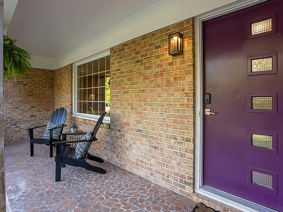 3rd image of 4168 Deep Wood Cir