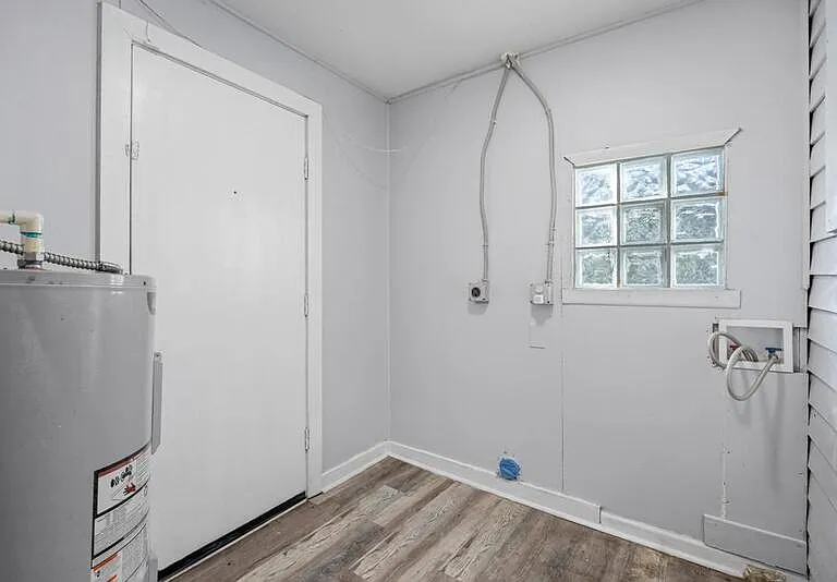 1648 W 36th St #1 — Photo 21