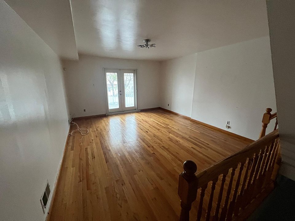 1st image of 29 Gail Ct #4