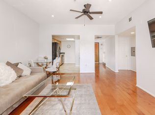 11124 Burbank Blvd APT 101, North Hollywood, CA 91601