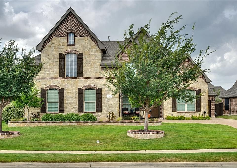 1st image of 2743 Glory Ln