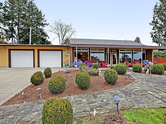 2nd image of 11920 Marine View Dr SW