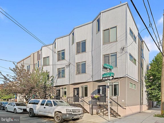 2nd image of 2225 Coral St