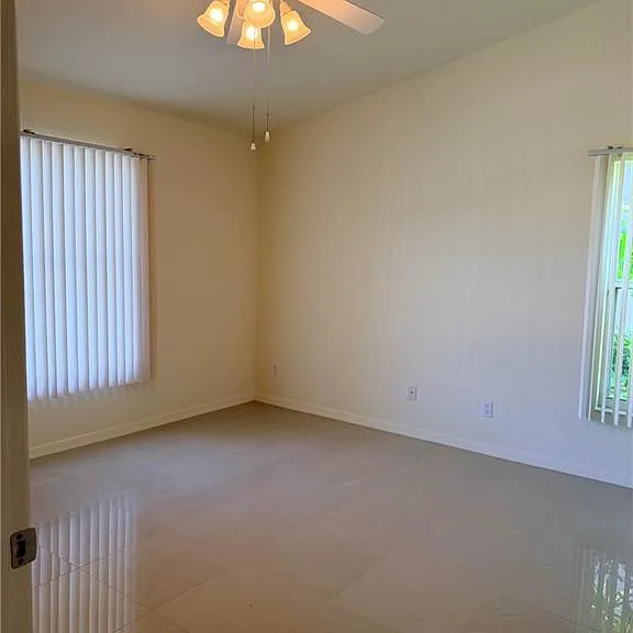 8216 Ibis Cove Cir #B-215 — Photo 15