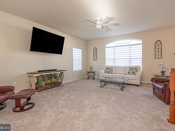 2nd image of 21096 Brunswick Ln