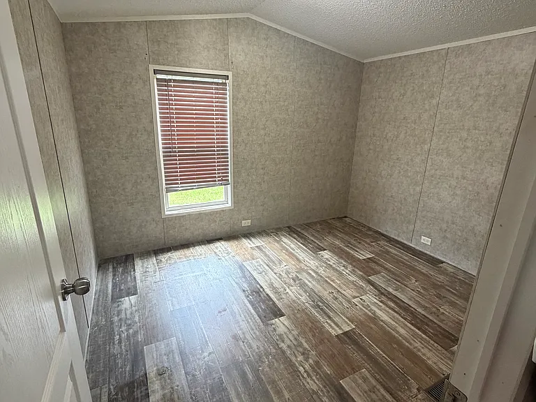 3531 Baker Rd #9 — Photo 7
