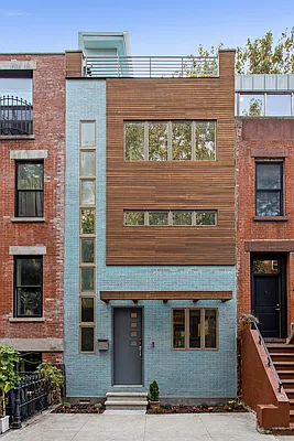 Sold by Compass | media 17