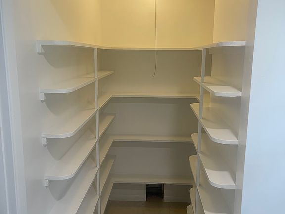 2nd image of 8706 Oakhaven Dr