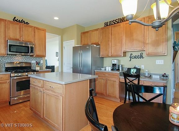 4th image of 2393 Sussex Ln