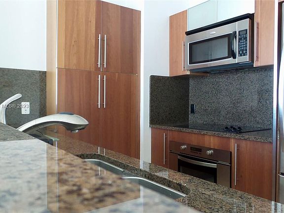 5th image of 300 S Biscayne Blvd APT 3805
