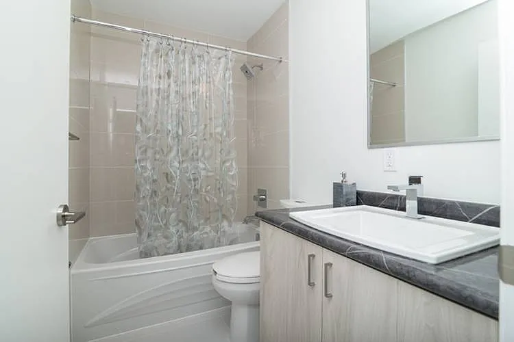 7 Walmer Rd — Photo 13