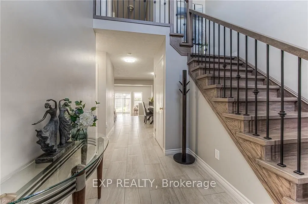 3 bed, $2,900 — Photo 3