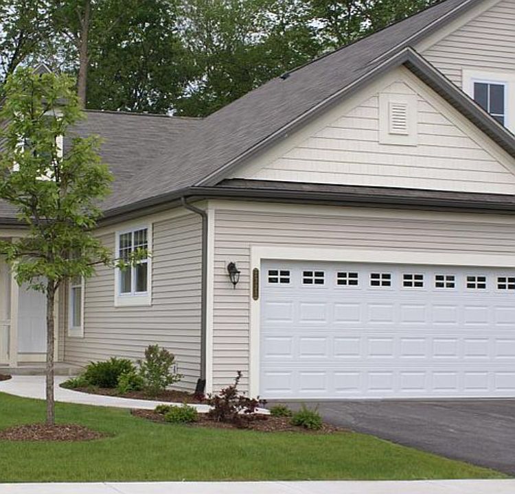 1st image of 2345 Sandhutton Ave