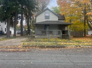 131 Main St #2, Coopersville, MI 49404