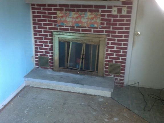 5th image of 553 Central Ave