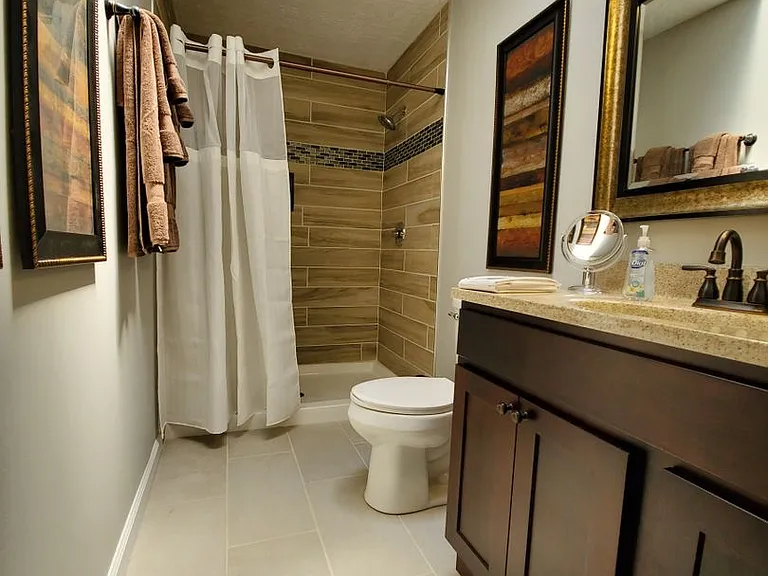 6703 Cincinnati Dayton Rd — Photo 11