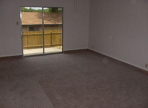 3rd image of 11903 PALACIO DR