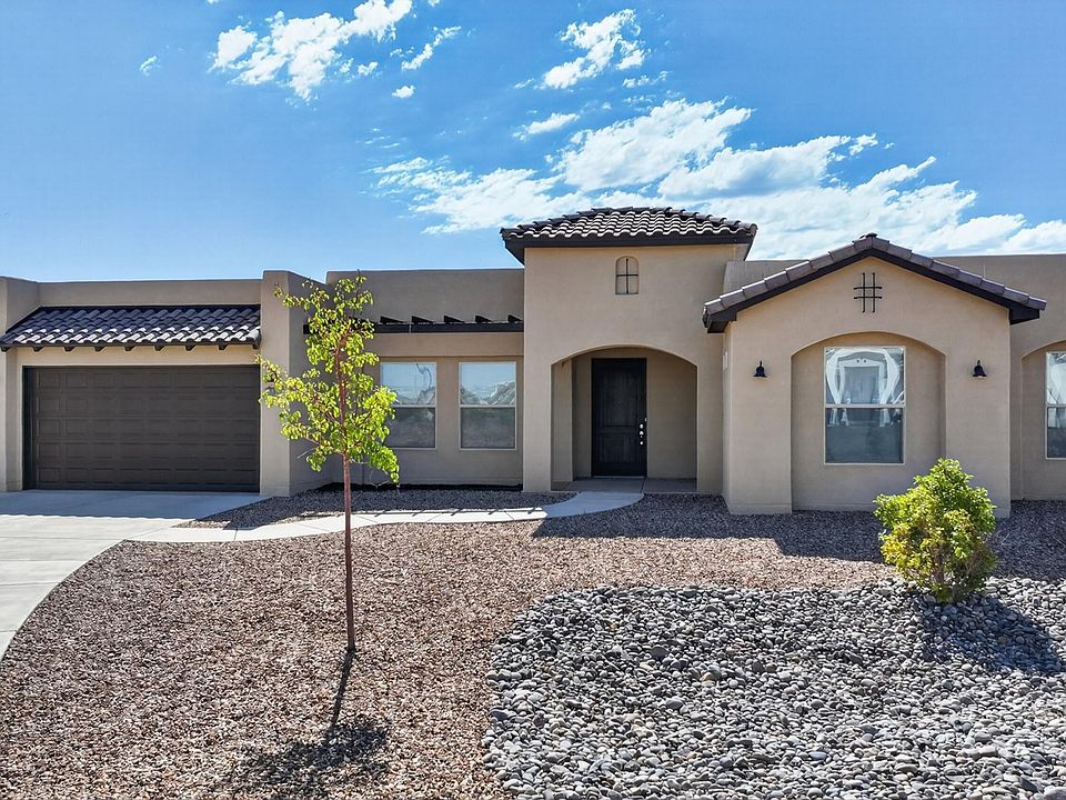 1st image of 2601 Mansart Ct NE