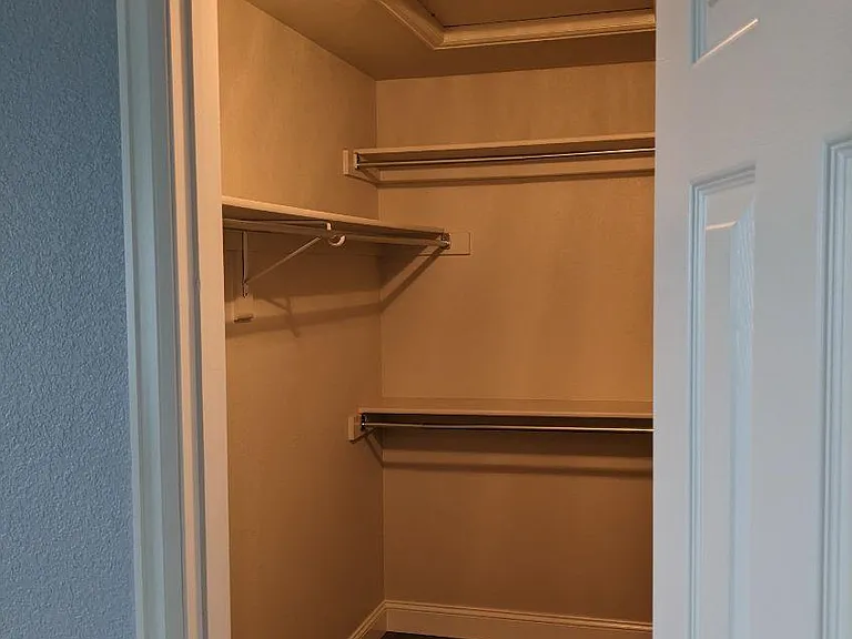 1941 Dewhirst Dr — Photo 14