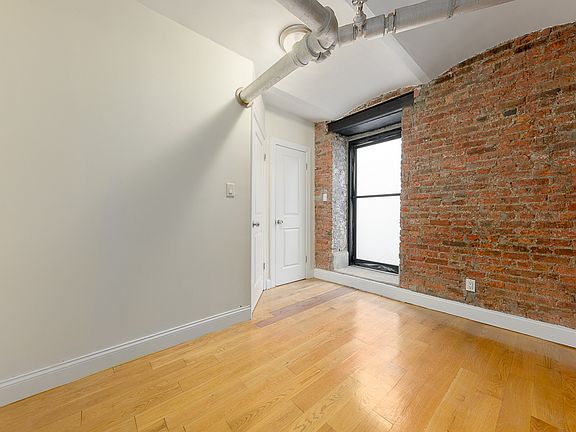 4th image of 345 E 12th St APT 3