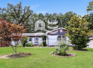 216 McFayden Dr, Spring Lake, NC 28390