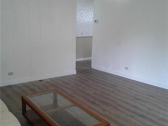 3rd image of 24882 Windward Blvd
