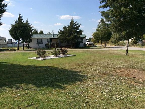 2nd image of 1133 County Road 2935