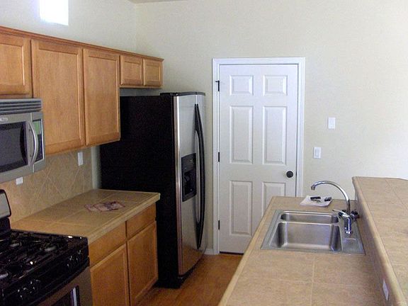 2nd image of 1736 SE Water Lily St