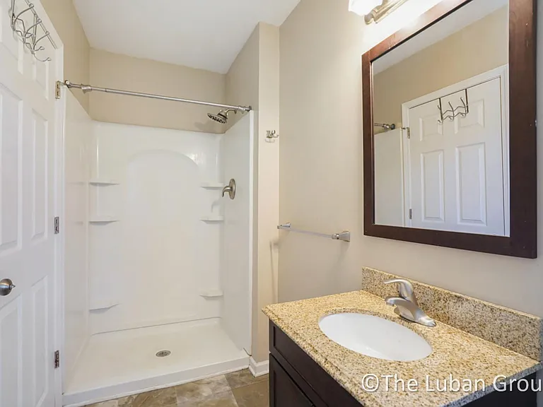 334 Indiana Ave SW #3 — Photo 10