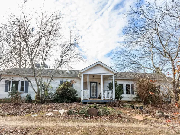 1607 Blackberry Ln, Appomattox, VA 24522