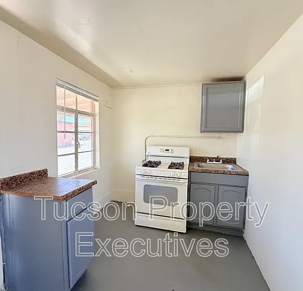 3314 E Benson Hwy #9 — Photo 1