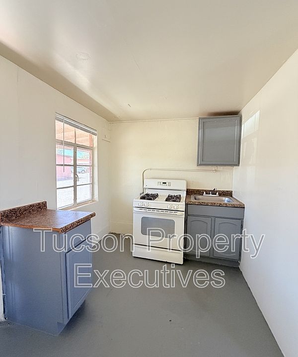 1st image of 3314 E Benson Hwy #9