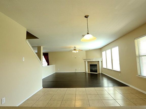 3rd image of 2015 Lake Highlands Dr