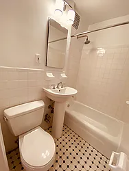 Rented by Metropolis Real Estate of Manhattan