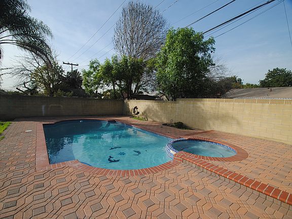 3rd image of 12155 Tina St