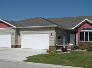 4307 Coventry Dr S, Fargo, ND 58104
