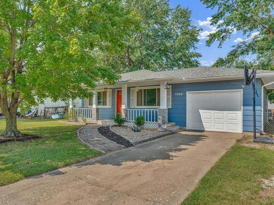 1st image of 5300 SW 15th Ct