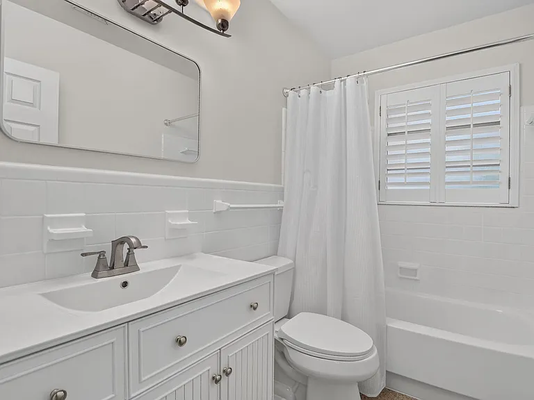 3398 NE 5th Ave — Photo 23