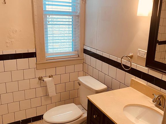 4th image of 144 Claremont Ave #19