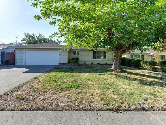 2nd image of 5712 Revelstok Dr