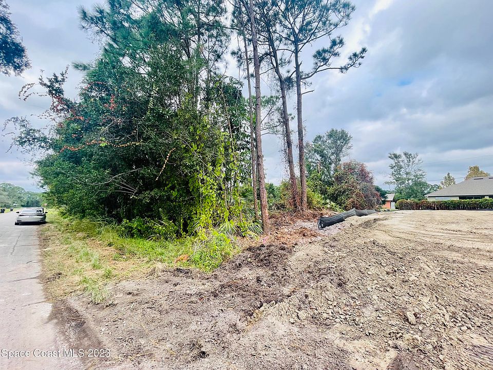 2nd image of 1643 Saipan St SE