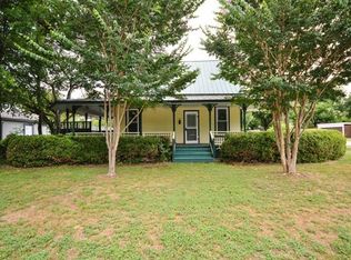 415 Williams St, Waxahachie, TX 75165