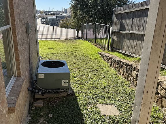 4th image of 7802 Downe Dr