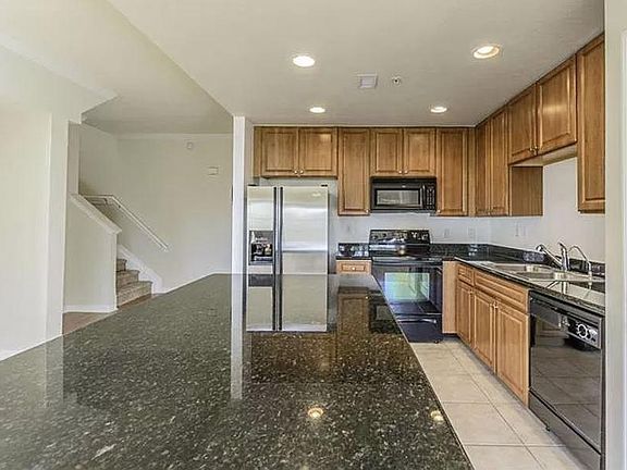 3rd image of 9872 Meadow Field Cir